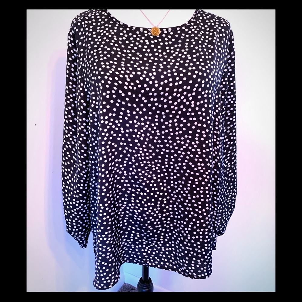 Chico’s Size 2 (L) Navy Blue with White Dots